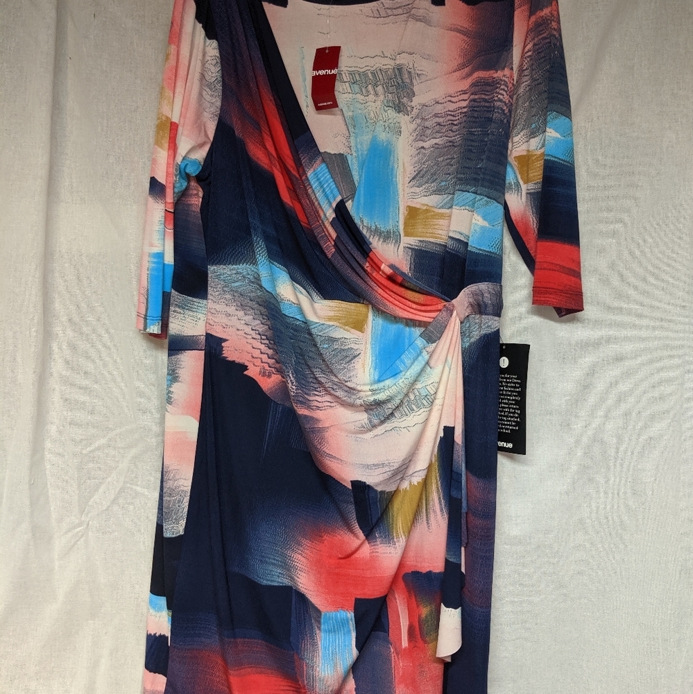 Avenue Dress size 18